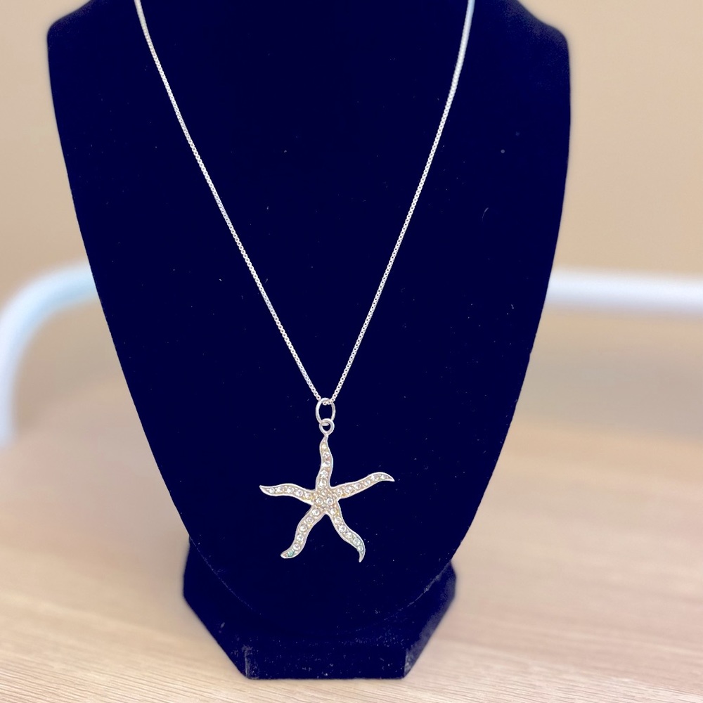 Starfish necklace